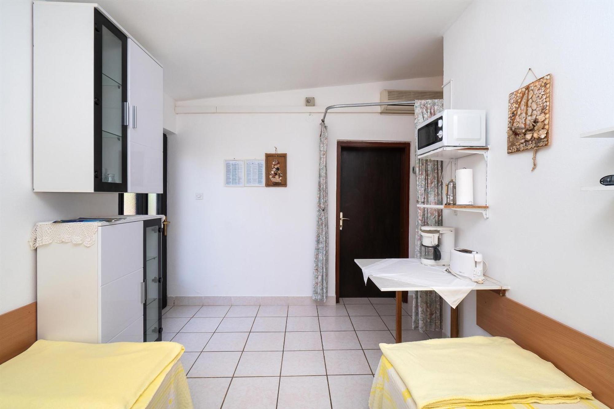 Apartments Stefani Vir Kültér fotó